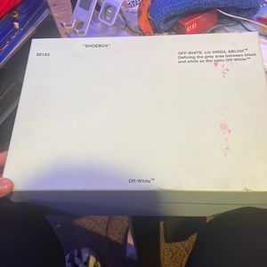 offwhites size 42/8.5 yellow